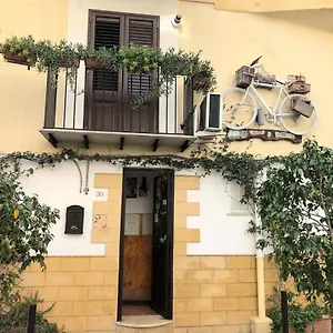 2* Panzió Bahalara